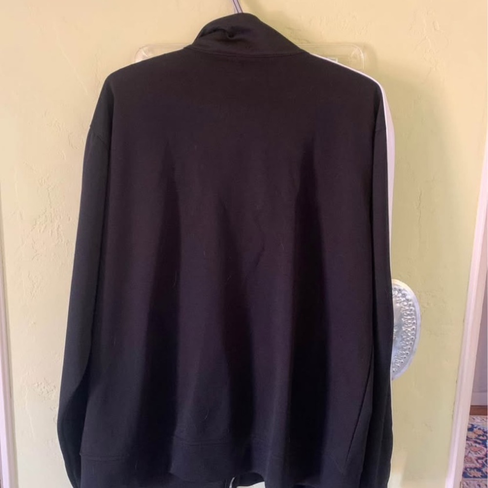 Track Suit - Picture 6 of 8